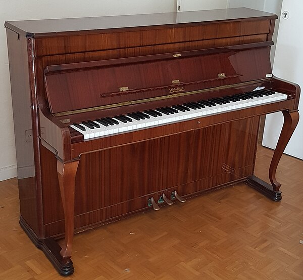 Image: Piano droit Weinbach (2)