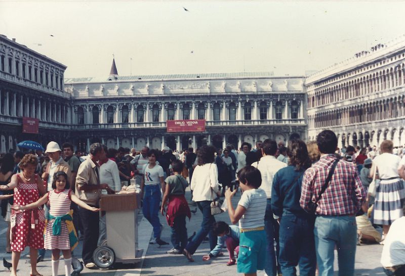 File:Piazza San Marco, Venice, September 1984 (02).jpg