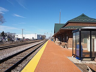 <span class="mw-page-title-main">Fox Lake station</span> Commuter rail station in Fox Lake, Illinois, US