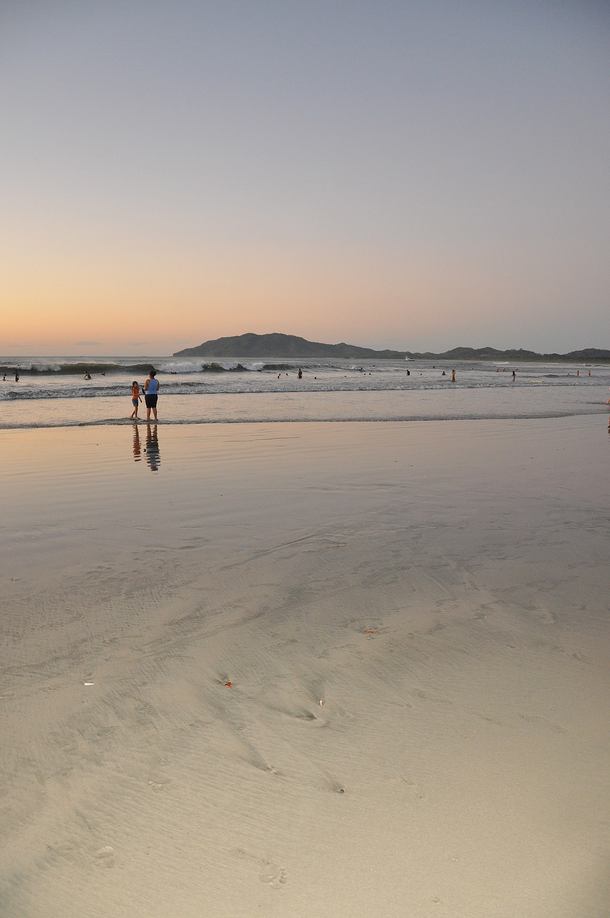 File Playa Tamarindo Guanacaste Costa Rica Jpg Wikimedia Commons