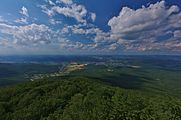 Slovenčina: Prírodná pamiatka Sninský kameň - pohľad smerom na sever, CHKO Vihorlat