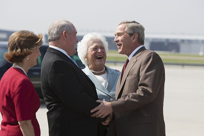 File:President George W. Bush and Barbara Bush are greeted by Georgia Governor Sonny Perdue.jpg