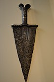 Iberian triangular iron dagger Punal ibero de Almedinilla - M.A.N.jpg