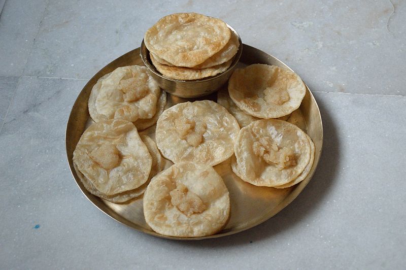 File:Puri and Semolina - Howrah 2013-10-18 3536.JPG