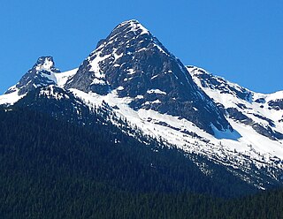 <span class="mw-page-title-main">Pyramid Peak (Whatcom County, Washington)</span> Mountain in Washington (state), United States