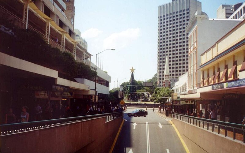 File:Queen-Street-Bus-station-Albert-Street-entrance-exit.jpg