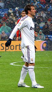 Van der Vaart in action for Real Madrid Rafael van der Vaart Real Madrid.jpg