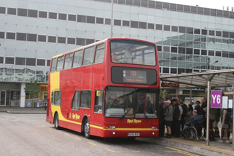 File:Red Rose W496 WGH on Route S1, Milton Keynes Central (21409894760).jpg