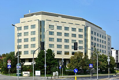 Jak dojechać komunikacją do Hyatt Regency Warsaw - O miejscu docelowym