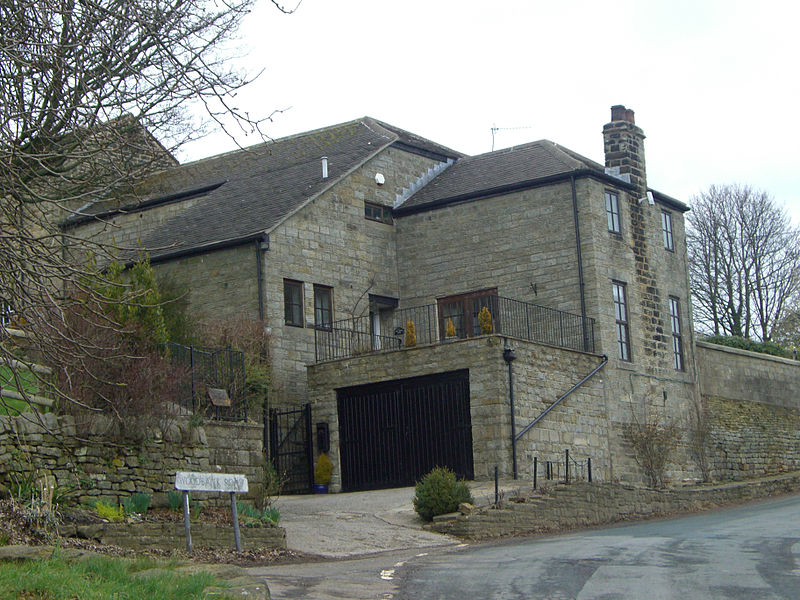 File:Revell Grange Cottage, Rivelin, Sheffield.jpg