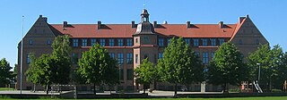 <span class="mw-page-title-main">Risskov Skole</span> School in Risskov, Denmark