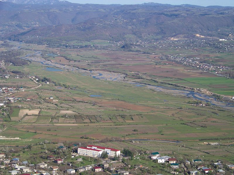 File:River kvirila at sachkhere.jpg