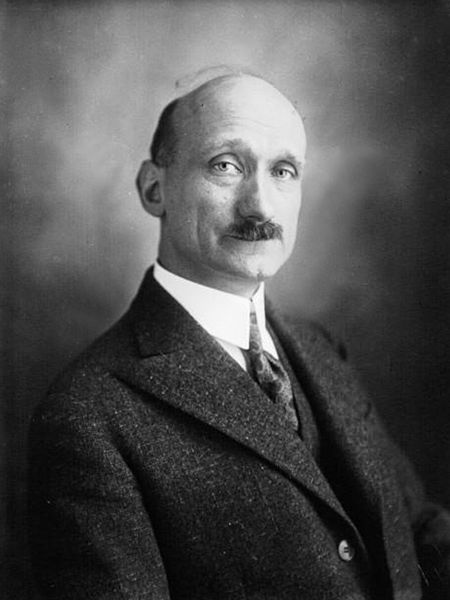 Файл:Robert Schuman-1929.jpg