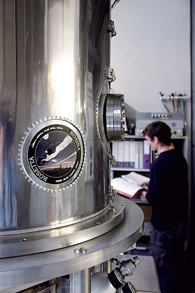 Steel container for the Rosetta mission of the ESA, 2009.