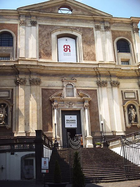 File:Santa Maria Donnaregina-Napoli.JPG