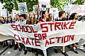 "School strike for climate in Melbourne 2018-11-30 (32313630908).jpg" by User:A1Cafel