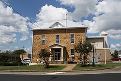 Searcy County Courthouse.jpg