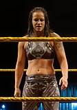 Shayna Baszler, luchadora profesional estadounidense nacida el 8 de agosto de 1980.
