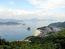 白石島の丘からの眺め