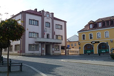 L'hôtel de ville.