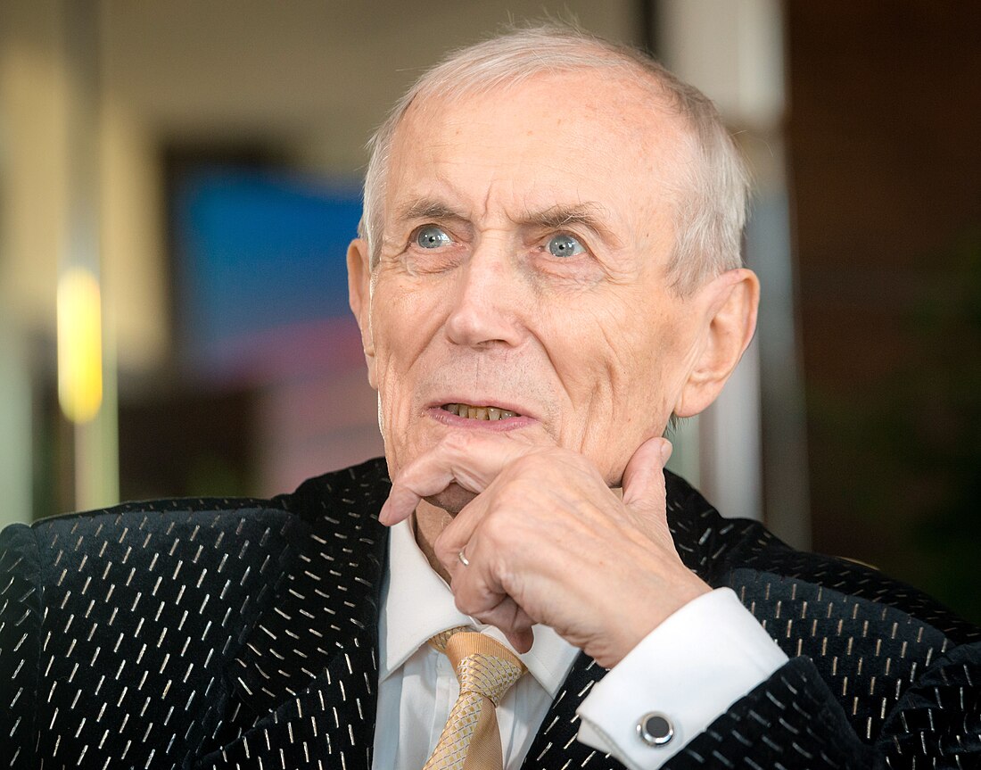 Yevgueni Yevtushenko