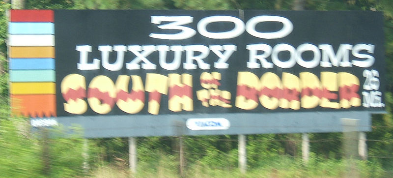 File:South of the Border sign 26 - 300 Luxury rooms.JPG