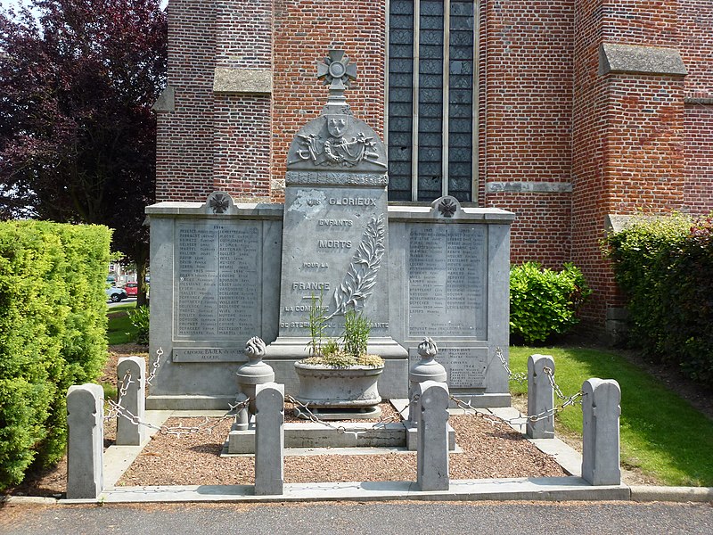 File:Steenbecque (Nord, Fr) monument aux morts.JPG