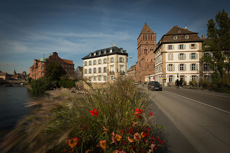 File:Strasbourg église Saint-Thomas et séminaire protestant octobre 2013 02.jpg