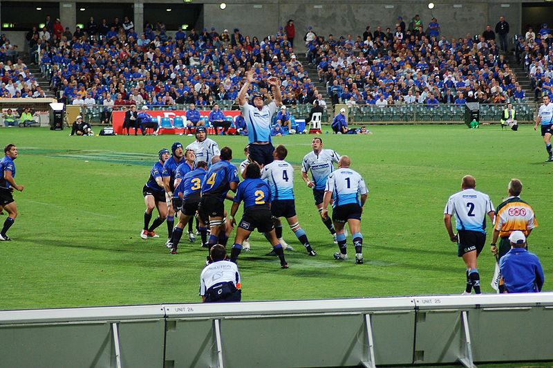 File:Super 14 LineOut Bulls.JPG