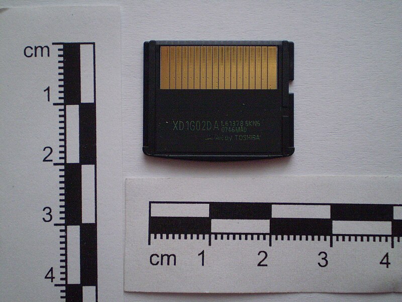 File:TOSHIBA xD-Picture Card M 1GB back.jpg