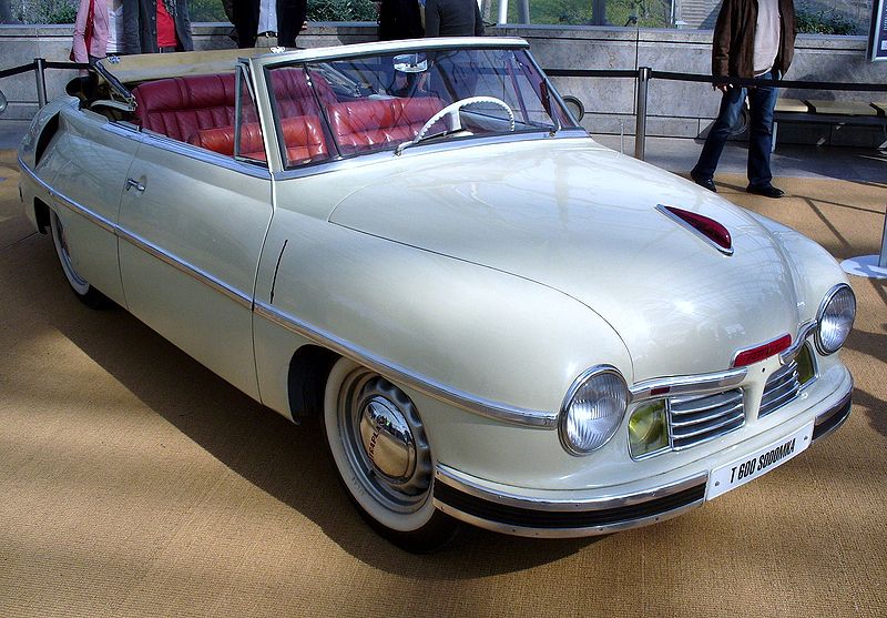 File:Tatra T 601 Cabriolet Swetlana Stalin.JPG