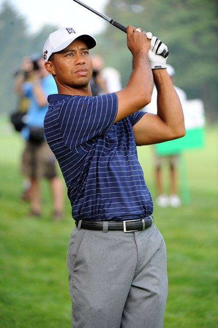 Fail:Tiger_Woods_-_AT&T_National_tournament_2009.jpg