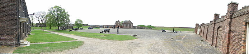 File:TilburyFort.JPG