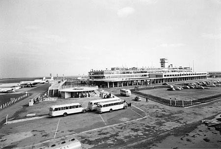 Tập_tin:Tokyo_Airport_(1).jpg