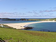 Tombolo tussen St Ninian's Isle en het Shetland hoofdeiland
