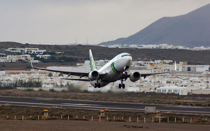 File:Transavia Airlines B737-800 PH-HZJ (3232901144).jpg