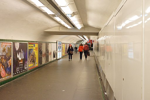 Trocadro metro station, Paris 6 April 2014 002