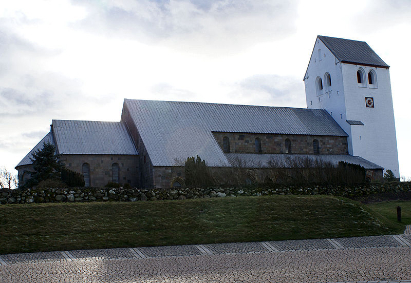 File:Vestervig Kirke ydre2.jpg