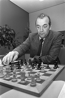Viktor Korchnoi 1976