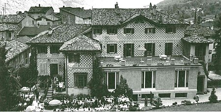 Villa De Nobili, 1972 Villa De Nobili, 1972.jpg