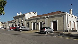 Vigné générale de la gare ferroviaire de Lezignan-Corbières.jpg