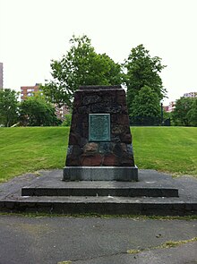 William Alexander Monument, built of stones from his Menstrie Castle, Victoria Park, Halifax, Nova Scotia (1957) WilliamAlexanderMonumentVictoriaParkHalifaxNovaScotia.jpg