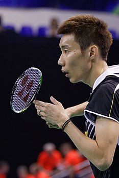 Lee Chong Wei, joueur de badminton, double médaillé d'argent olympique, lors de l'Open de France 2013. (définition réelle 1 802 × 2 695)