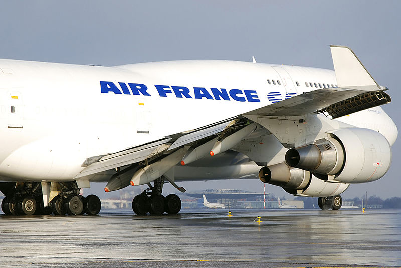 File:"Air France Cargo" taxing (3187959109).jpg