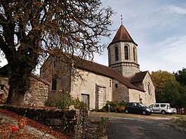 Kerk van Saint-Hilaire in Saint-Hilaire-les-Places