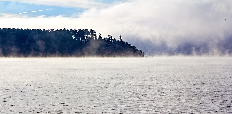 File:Бердский залив. Санаторий "Лазурный" - panoramio.jpg