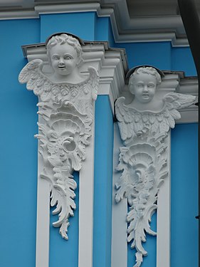 573. Ангелы на стене Смольного собора Автор — Anastasia Galyamicheva