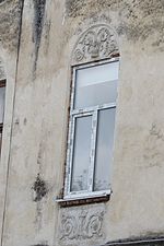 Новгородська, 6. Вікно.jpg