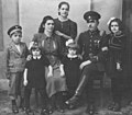 Семейството на Сестри Кушлеви в Скопие, 1943 г.