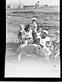 שער הגולן 1938, ילדי הקיבוץ משחקים
